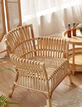 RATTAN LOUNGE CHAIR