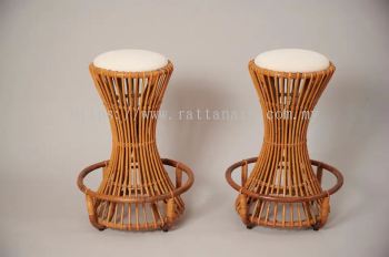 RATTAN BAR STOOL