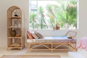 ROSSIE. RATTAN DAYBED