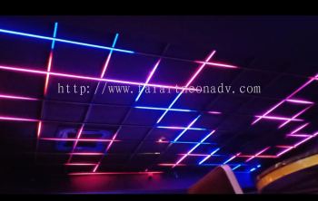 RUNNING RGBW LED STRIP CEILING LIGHT