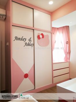 Kid's Bedroom Wardrobe and Dressing Table