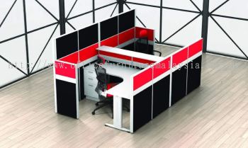 2 cluster Manager workstation furniture with full board partition