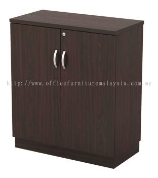 Q Low Cabinet with Swinging Door 910