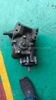 TOYOTA DYNA WU90 STEERING BOX