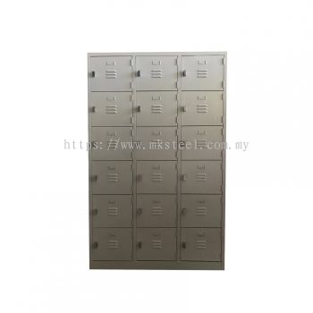 18 COMPARTMENT LOCKER - PAD LOCK