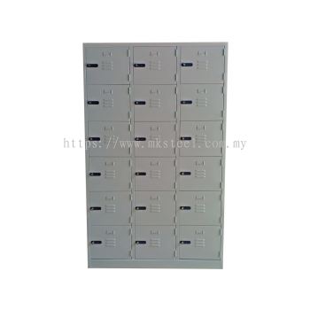 18 COMPARTMENT LOCKER - COMBINATION LOCK