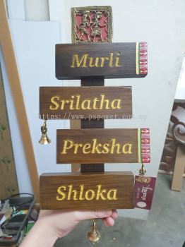 Wood engraving name service and paint