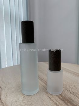 30ml,100ml Frosted Glass Lotion Pump Bottle with Wooden Cap - GLPB001
