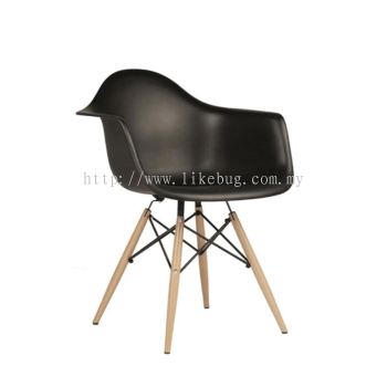 Creative Eames Curvy Design Chairs with Armchair (Black)