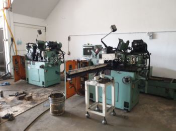 Centerless Grinding Machine