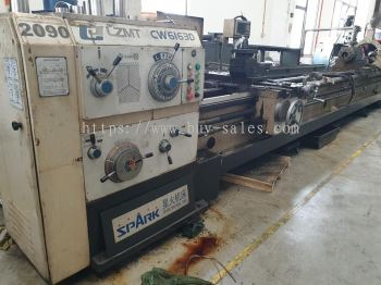 Heavy Duty Lathe