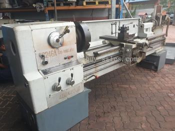 Gap-bed Lathe