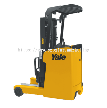 REACH TRUCK