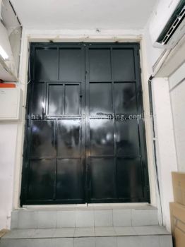 IRON PLATE SWING DOOR @JALAN USJ 10/1G, TAIPAN, SUBANG JAYA, SELANGOR