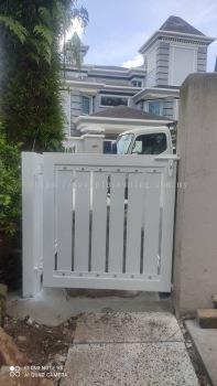 SWING GATE WITH MIX ALUMINIUM @Jalan Merah Kesumba U9/18, Monterez Seksyen U9, SHAH ALAM