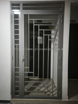 SWING DOOR GRILL @MULBERI CONDOMINIUM, JALAN 5/38E, TAMAN SRI SINAR, KUALA LUMPUR 