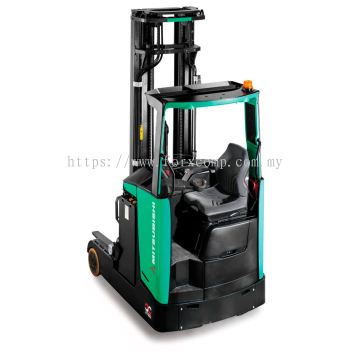 Reach Truck 02