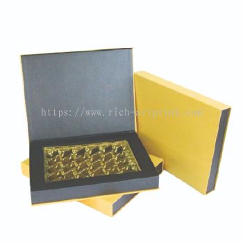 Hard Cover Magnetic Gift Box (Size XL) with Kurma Inner Tray  (Food grade 24 slots)