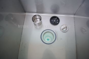 2 1/2" Sink Waste with Basket 洗盆下水洞配小篮子