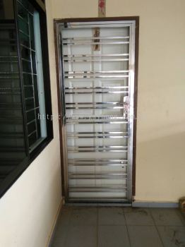 Stainless Steel Single Door Grille 白钢单叶掩门