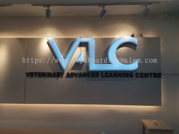 VETERINARY ADVANCED LEARNING CENTRE INDOOR 3D LED FRONTLIT & 3D LETTERING SIGNAGE 