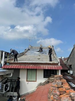 World Heritage Roof Renew At Jonker Street Melaka