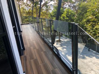 stainless steel railing