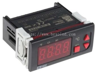 124-1055 - RS PRO Panel Mount On/Off Temperature Controller, 77 x 35mm 1 Input, 2 Output Relay, 24 V