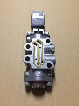 SCANIA TRUCK SOLENOID VALVE 1488083