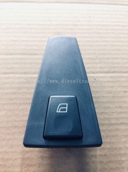 VOLVO WINDOW SWITCH 21354613