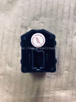 WINDOW CONTROL SWITCH (1863514)