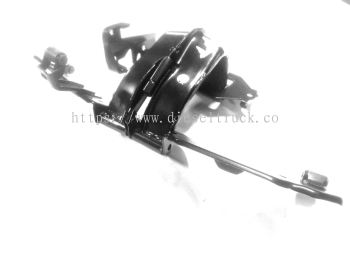 CAB CORNER HINGE (RH) 4 SERIES 1440113