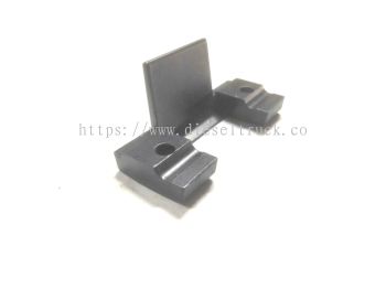 FRONT GRILL HANDLE BRACKET FR (3 SERIES) 303093