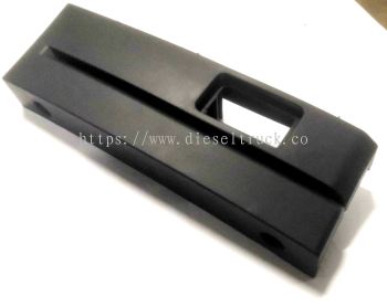 FOOT BOARDING COVER MIDDLE RH (P/R SERIES) 1779119 