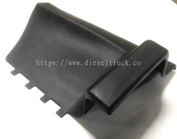 FOOT STEP COVER UPPER RH (4 SERIES) 1390074 