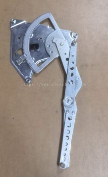 WINDOW REGULATOR GEAR (LEFT HAND ) 336979 