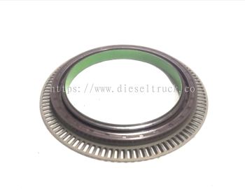 MAN TGA WHEEL HUB OIL SEAL C/W ABS RING RR (380) ERLING 457.300-8