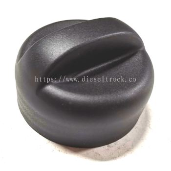 WIPER TANK CAP (4 SERIES) 1371839