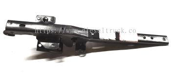 FRONT GRILL UPPER HINGE (RH) 1383888