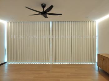 S-Fold Curtain With Memory Treatment