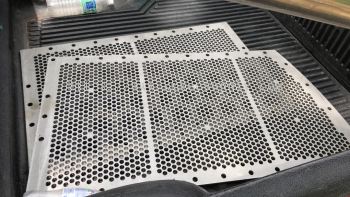 STAINLESS STEEL PLATE WITH HOLES