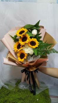 Sunshine Everywhere Rm 245.00