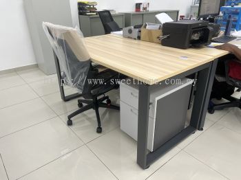 Office Table Penang Metal Leg Durable deliver to Lorong Perindustrian Bukit Mintak ,Penang Science Park ,Simpang Ampat Penang