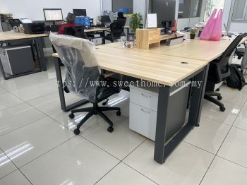 Office Table Penang Metal Leg Durable deliver to Lorong Perindustrian Bukit Mintak ,Penang Science Park ,Simpang Ampat Penang