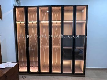 8' x 8' Wooden Open Glass Door Wadrobe