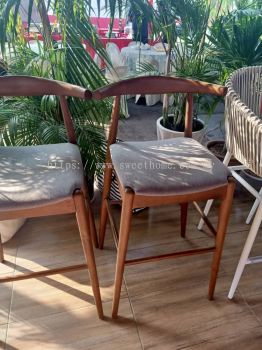 Wooden Bar Chair | Cafe Furniture | Bar Furniture | F&B Furniture Supplier | Kl | Ipoh Perak | Lunas Kulim Kedah | Penang Island | Rawang | Muar Johor