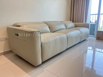 3 Seater Leather Sofa With Electric Recliner and USB Port | Modern Day Sofa | Sofa Furniture Store | Best Furniture Store in Penang | Kedah | Perak | Perlis | Pahang | KL | Selangor | Melaka | Johor