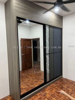 Custom Size Bedroom Wardrobe Full Height to Ceiling | Customade Wardrobe | Sliding Door Clothes Wardrobe | Almari Baju Tinggi Ke Syiling | Bedroom Furniture Penang | Wardrobe Store