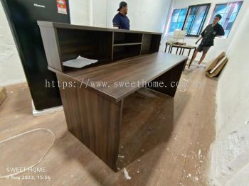 Executive Reciptionist Table | Reception Counter Table  | Meja Penaymbut Tetamu Kayu | Office Table Penang | Office Furniture Penang | Pembekal Perabot Pejabat |  KL | Penang | Kedah | Perak | Puchong | Rawang | Shah Alam | Klang | Muar | Segamat | Pekan Pahang