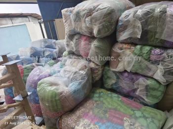 Pembekal Bantal Selimut Murah | Bantal Kekabu Murah | Kilang Warehouse Bantal Murah | Cheap Pillow Blanket Store Supplier | Hostel Furniture Supplier | Pembekal Perabot Asrama | KL | Batu Kawan | Kulim | Lunas | Ipoh | Meru